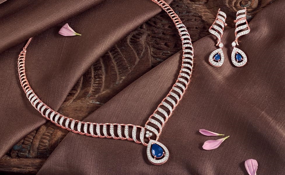 Diamond Necklace set by Reliance Jewels
