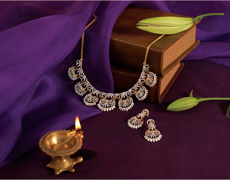 Gold & Diamond wedding necklace by Reliance Jewels